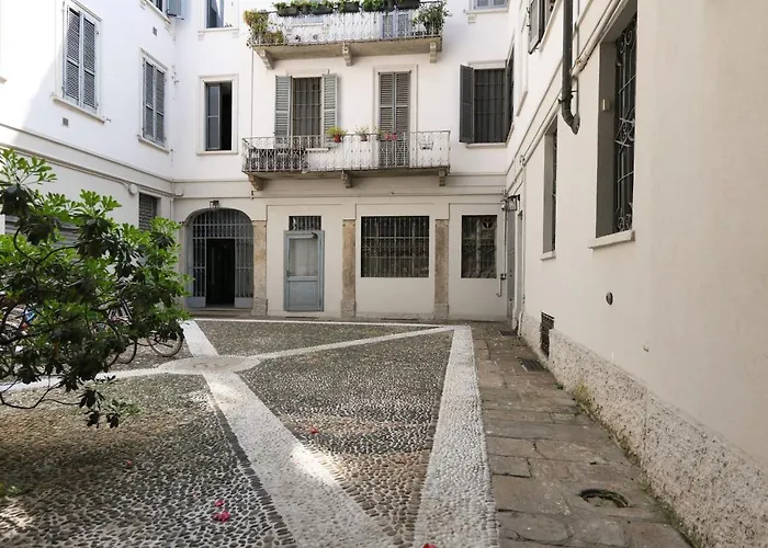Charming 5 Vie Apt. Milan Center