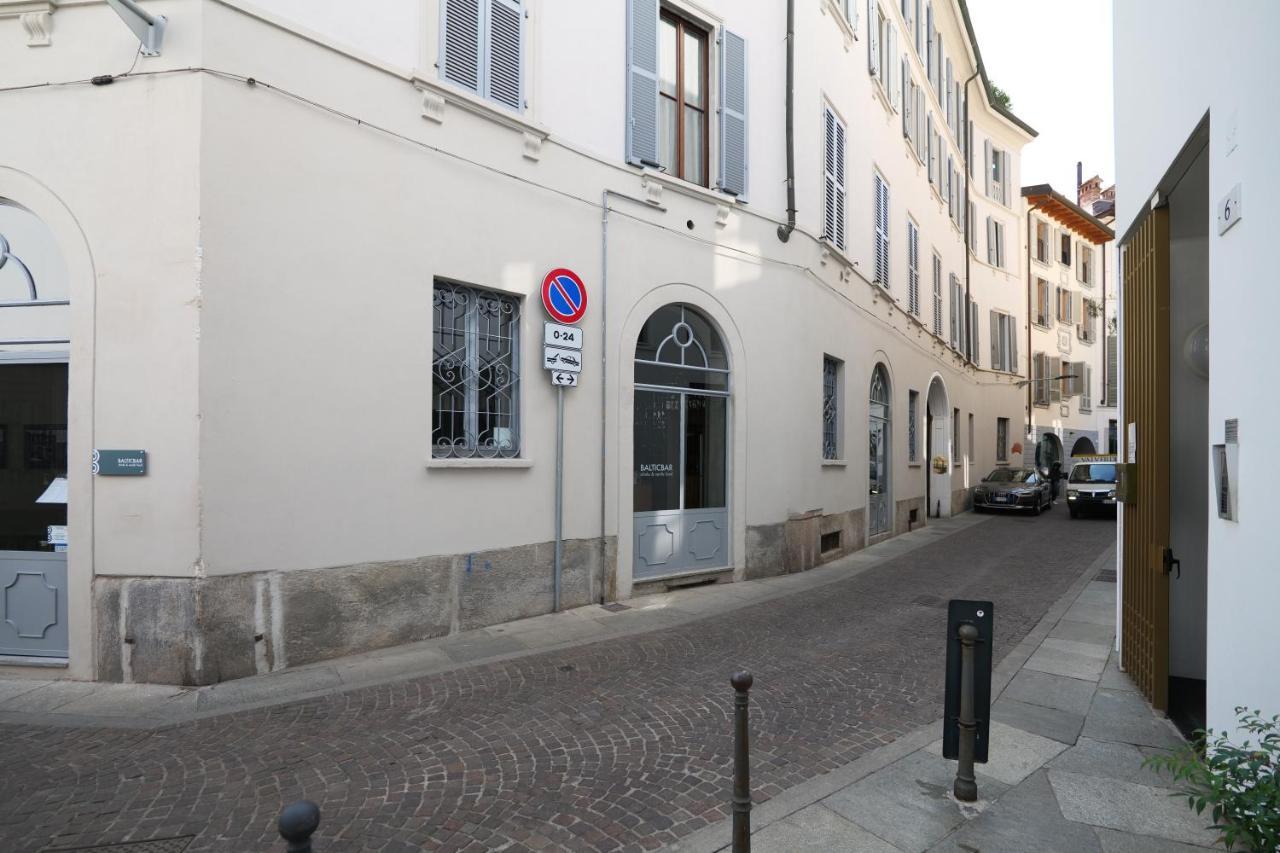Apartment Charming 5 Vie Apt. Center