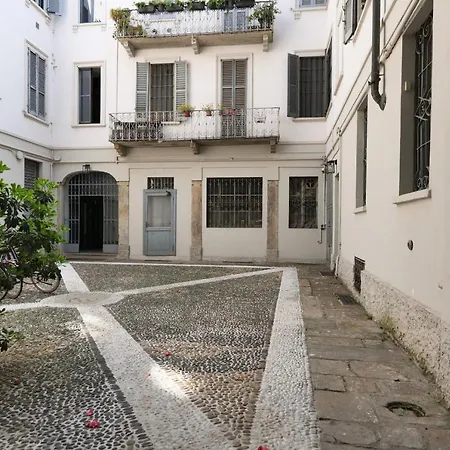 Charming 5 Vie Apt. Milan Center Exterior photo
